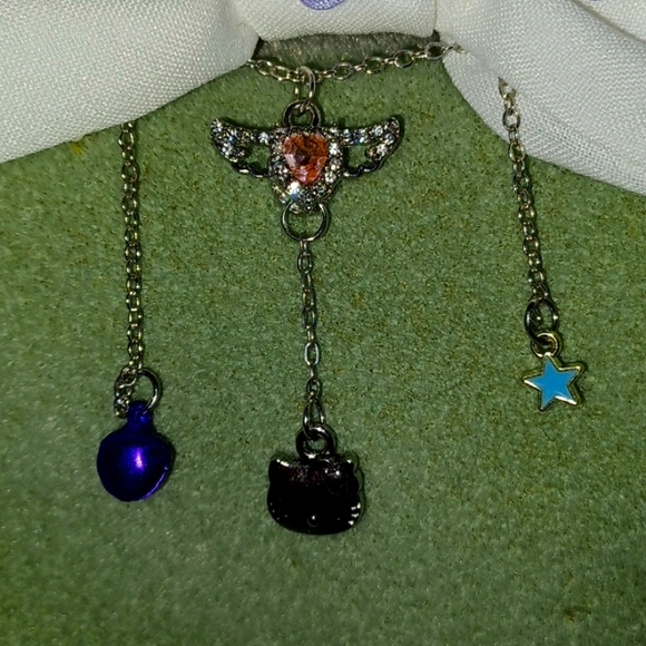 Handcrafted Kuromi Barrette/Bow - Picture 5 of 7